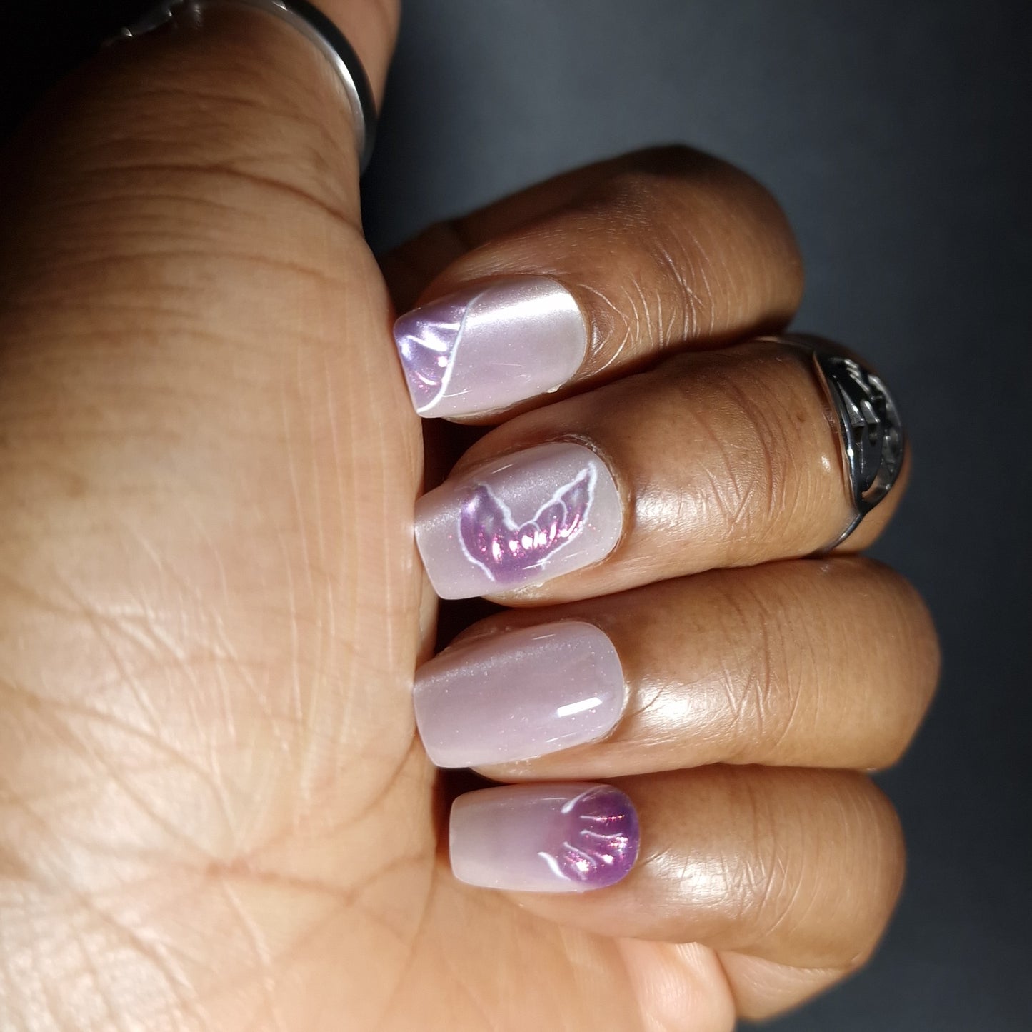 Mermaid Glow (Medium) - Press On Nails